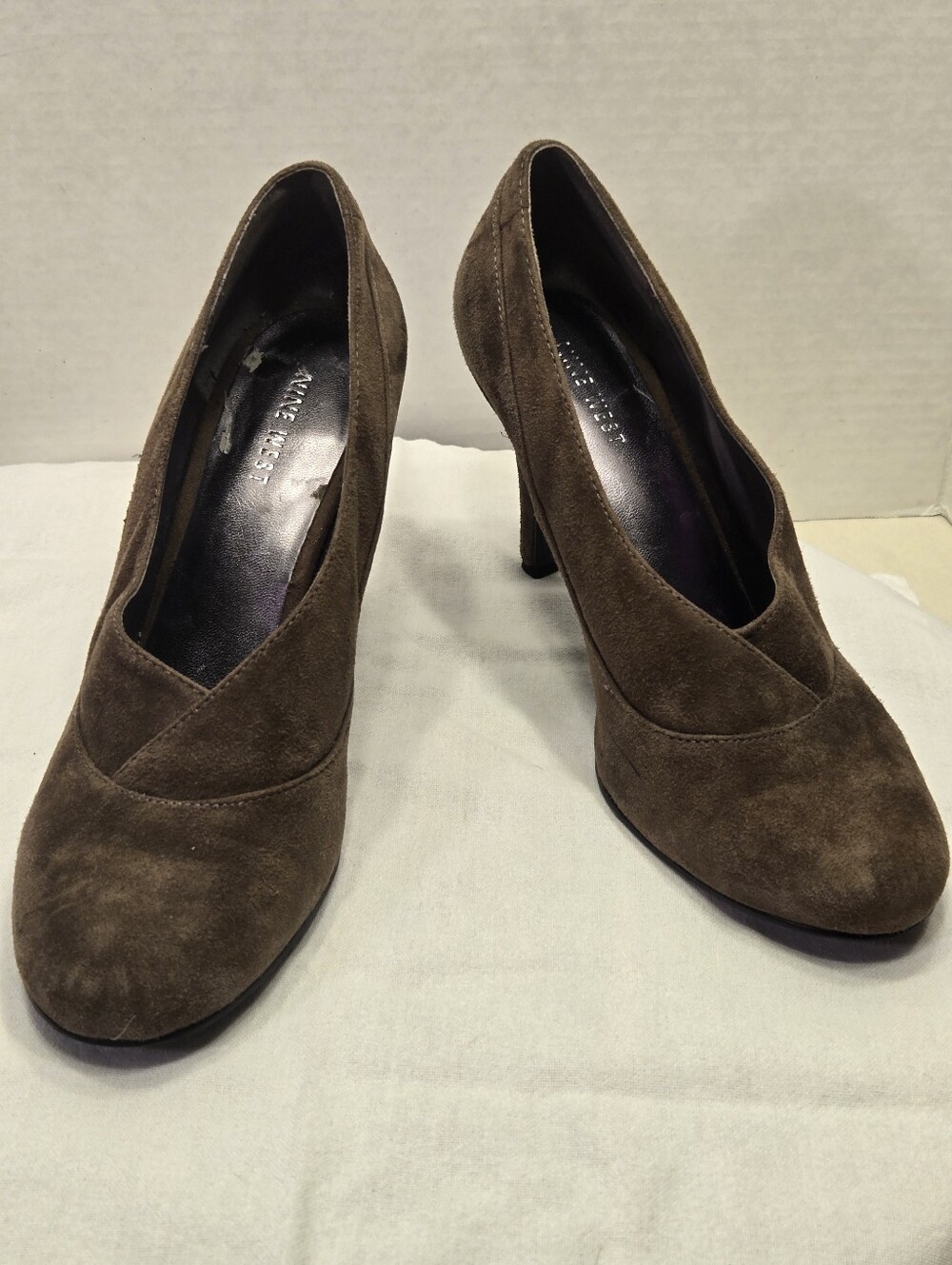 Anne Klein Taupe/Brown Suede Pump Heels
